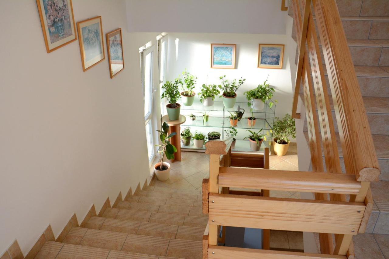 פריבלאקה Apartments Valentin מראה חיצוני תמונה