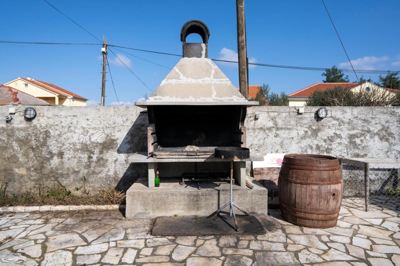 פריבלאקה Apartments Valentin מראה חיצוני תמונה
