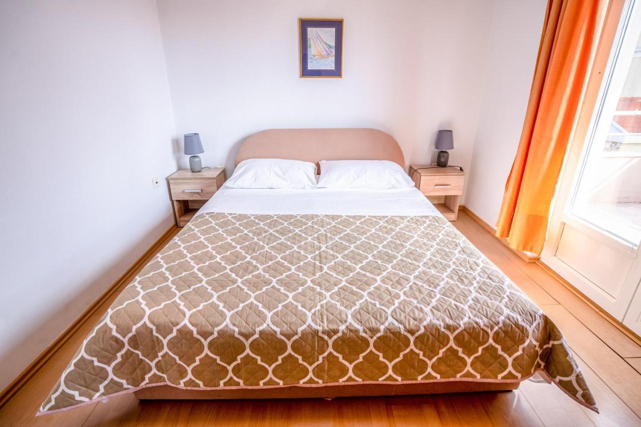 פריבלאקה Apartments Valentin מראה חיצוני תמונה
